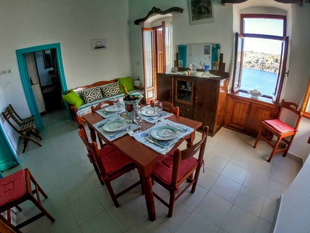 Villa Pitini Sými Buitenkant foto