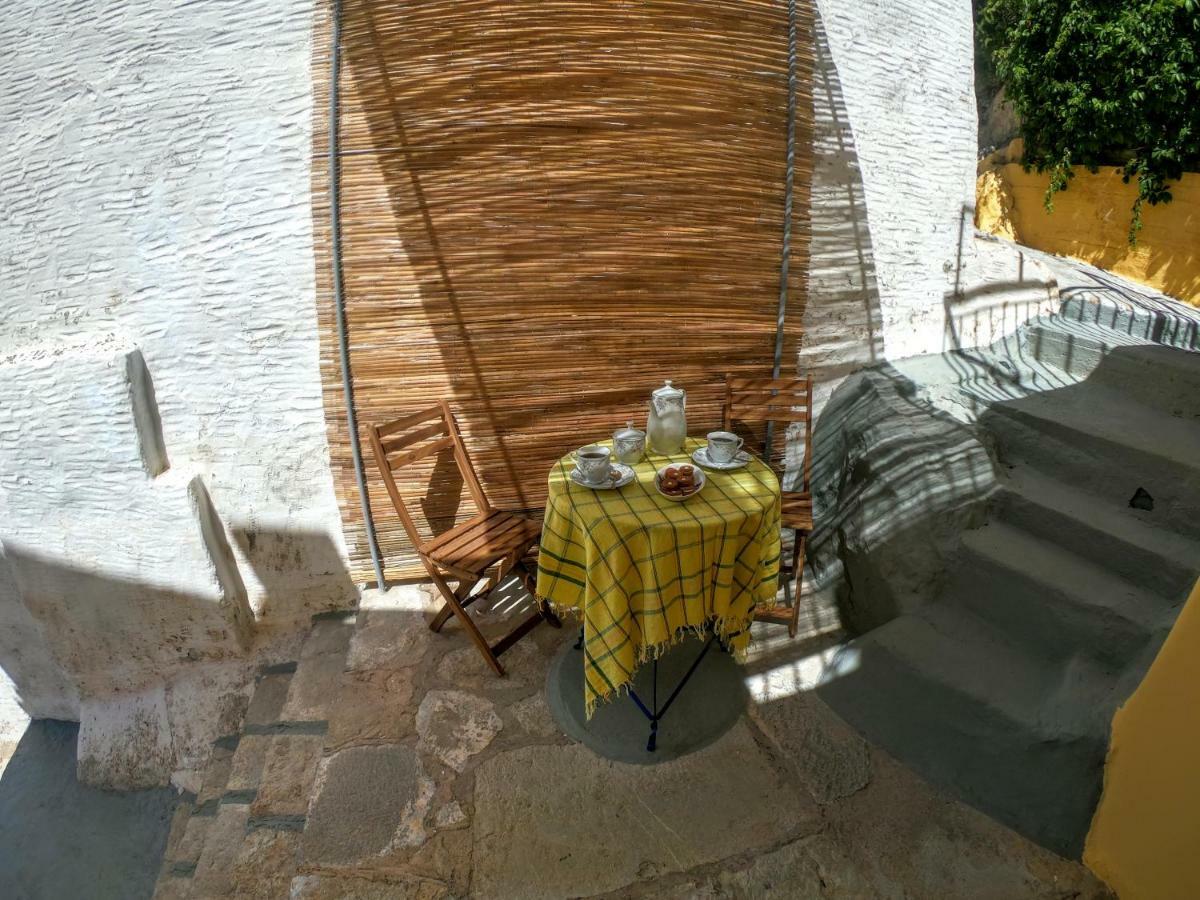 Villa Pitini Sými Buitenkant foto