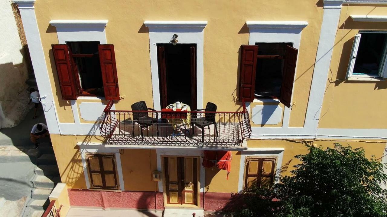 Villa Pitini Sými Buitenkant foto